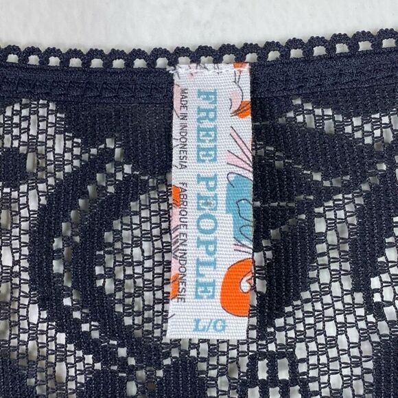 Free People Black Shimmer Sheer Floral Lace Henley Neck Flare Blouse Top Size L - Picture 5 of 7